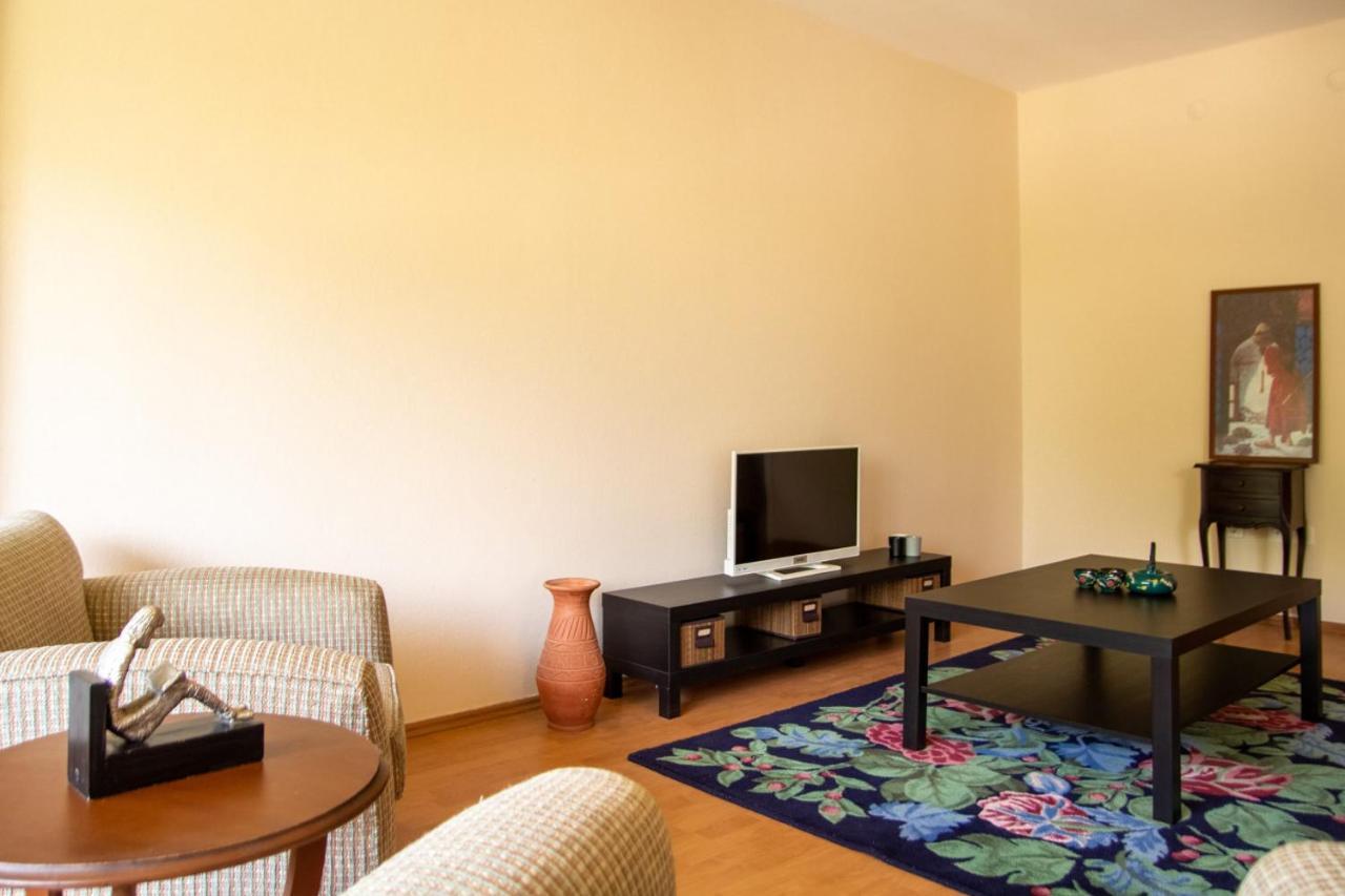 Lovely Flat Near Public Transportation In Измир Экстерьер фото