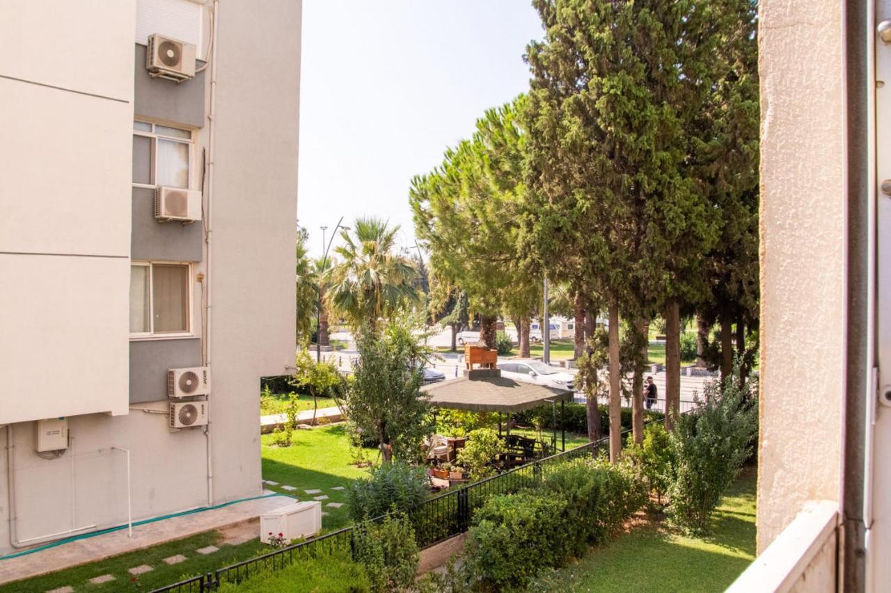 Lovely Flat Near Public Transportation In Измир Экстерьер фото